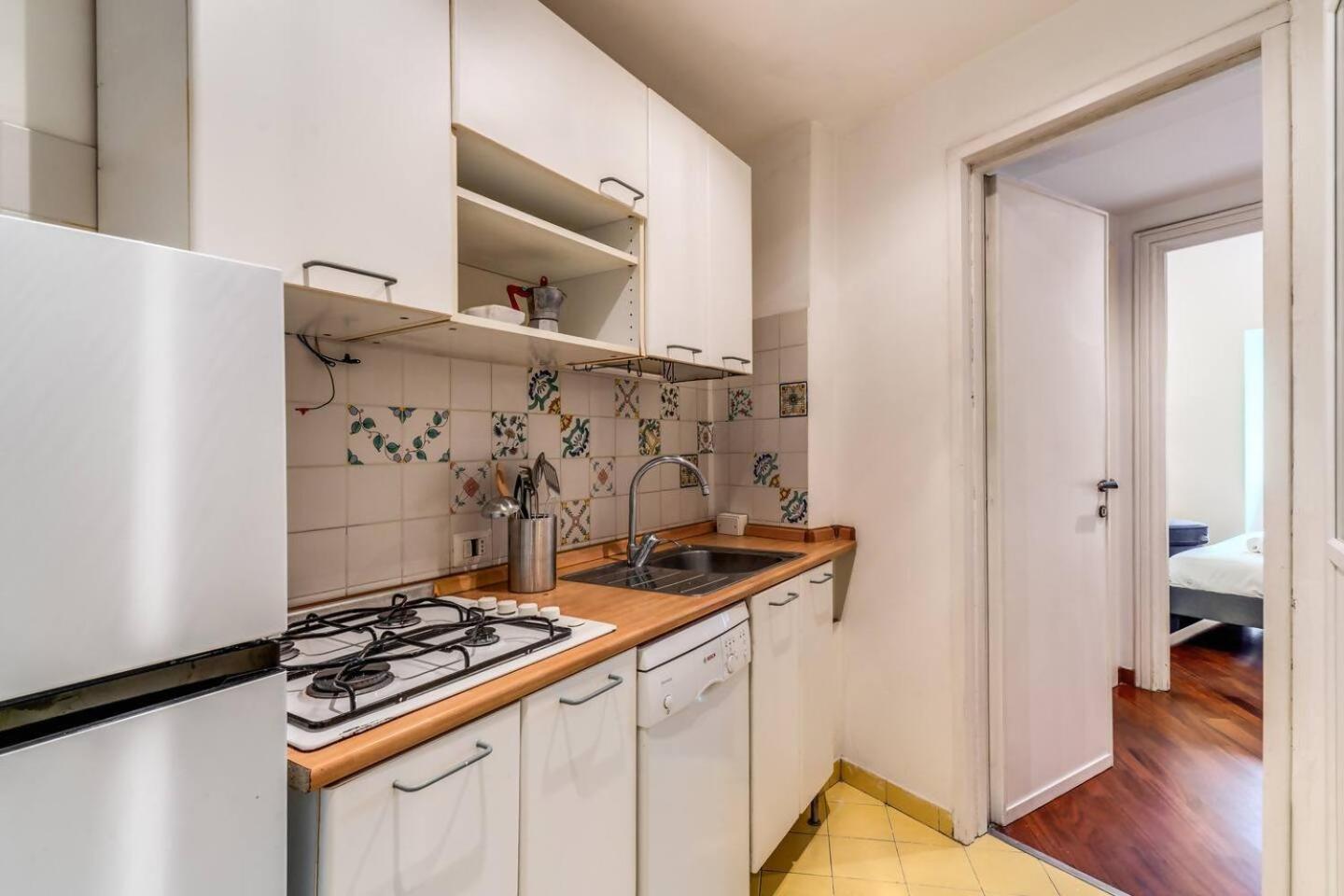 Splendid Flat On The Tiber River Róma Kültér fotó