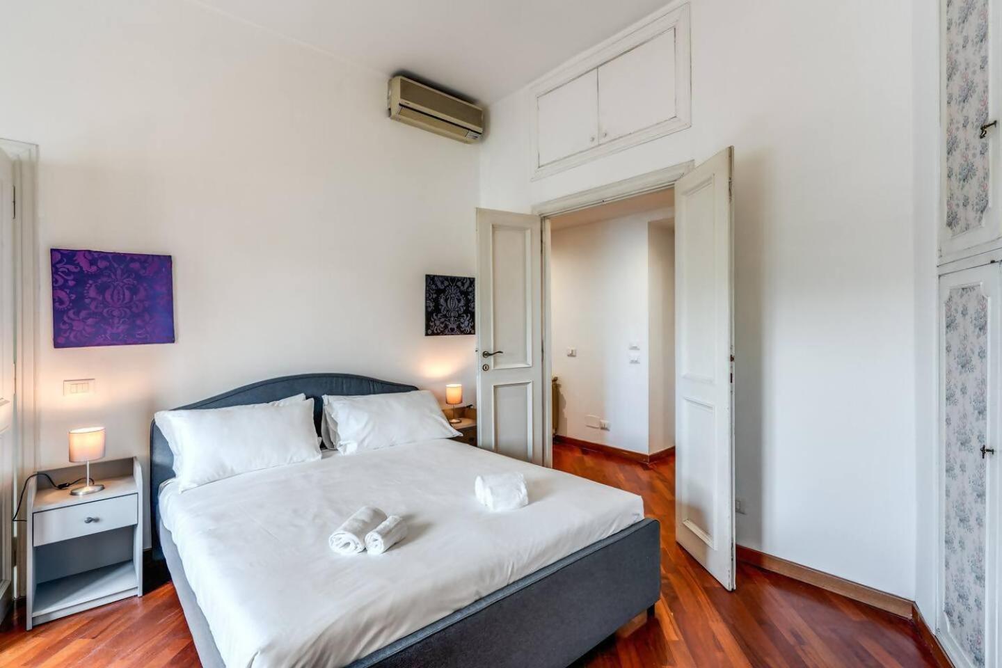 Splendid Flat On The Tiber River Róma Kültér fotó