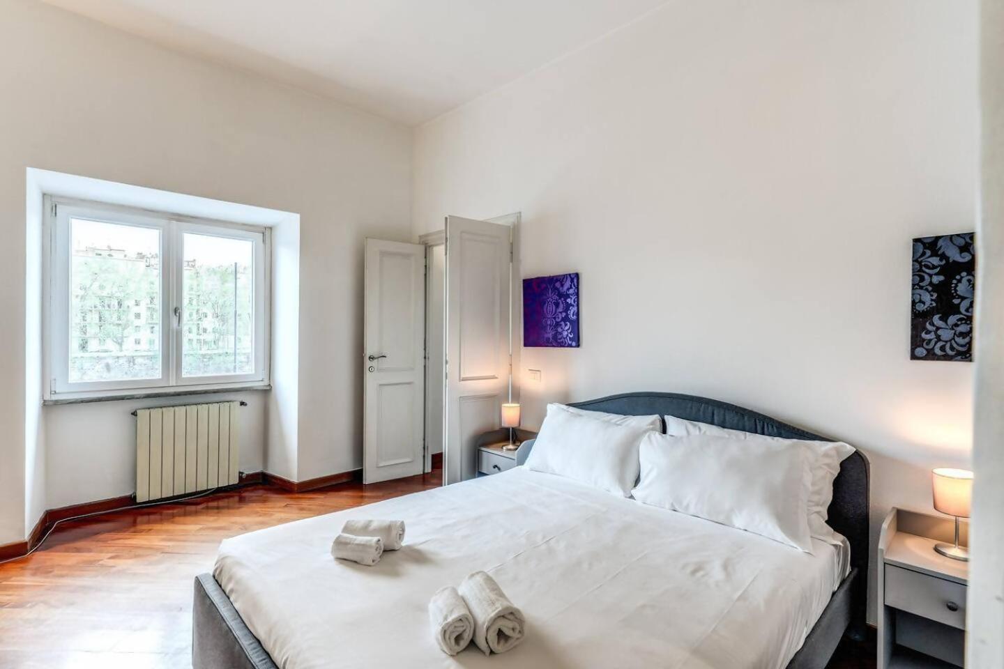 Splendid Flat On The Tiber River Róma Kültér fotó
