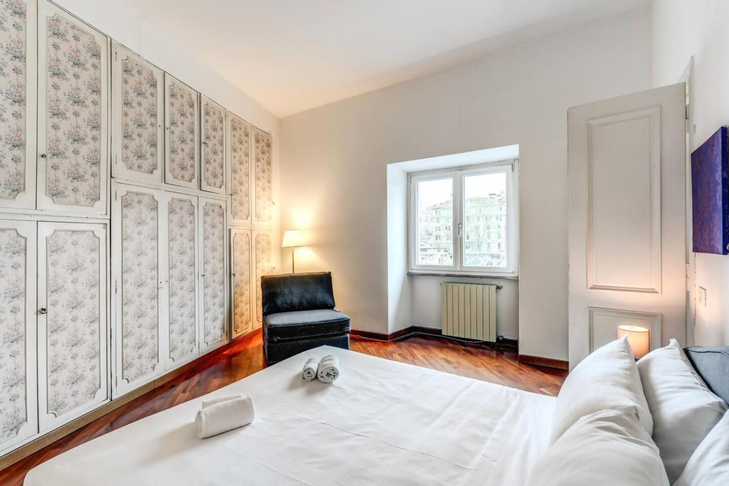 Splendid Flat On The Tiber River Róma Kültér fotó
